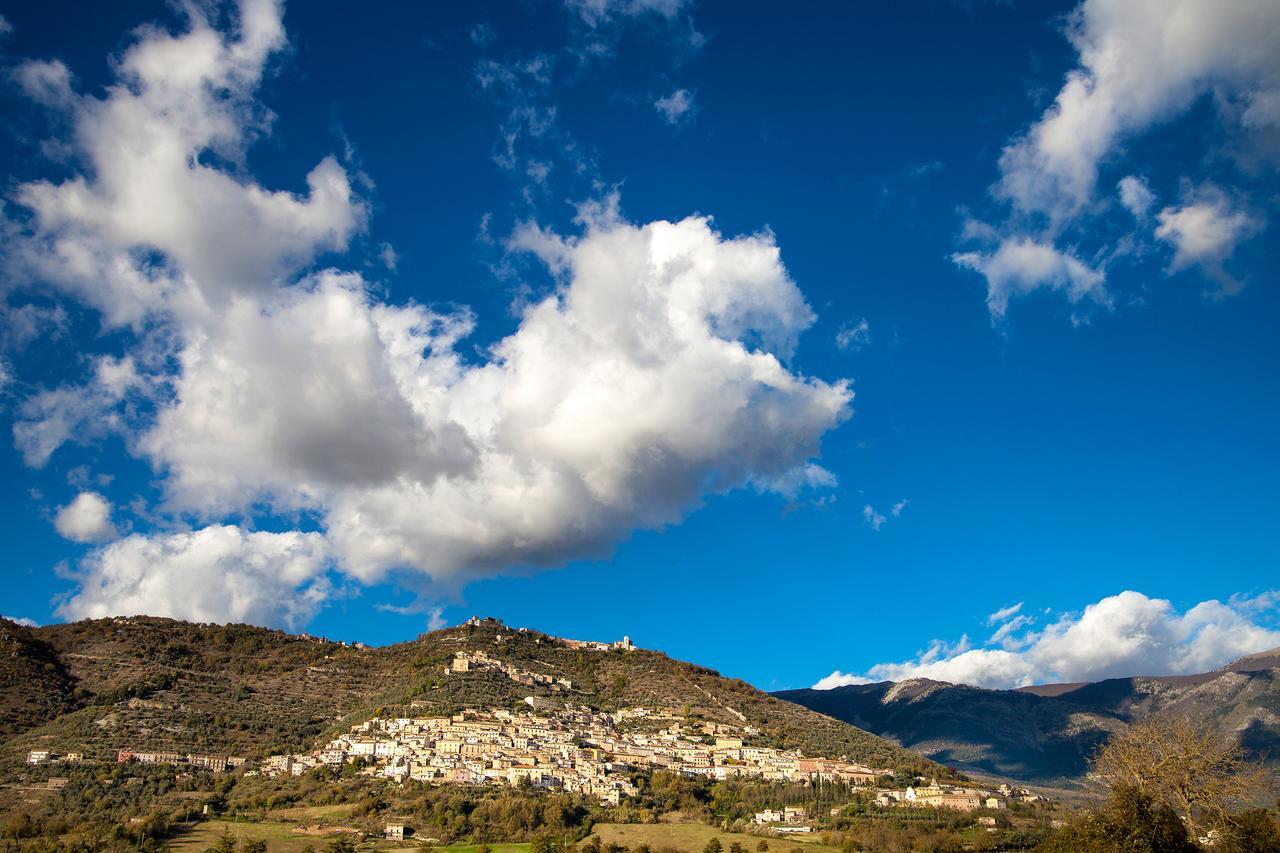 Alvito Agriturismo Di Charme Erbadoro מראה חיצוני תמונה