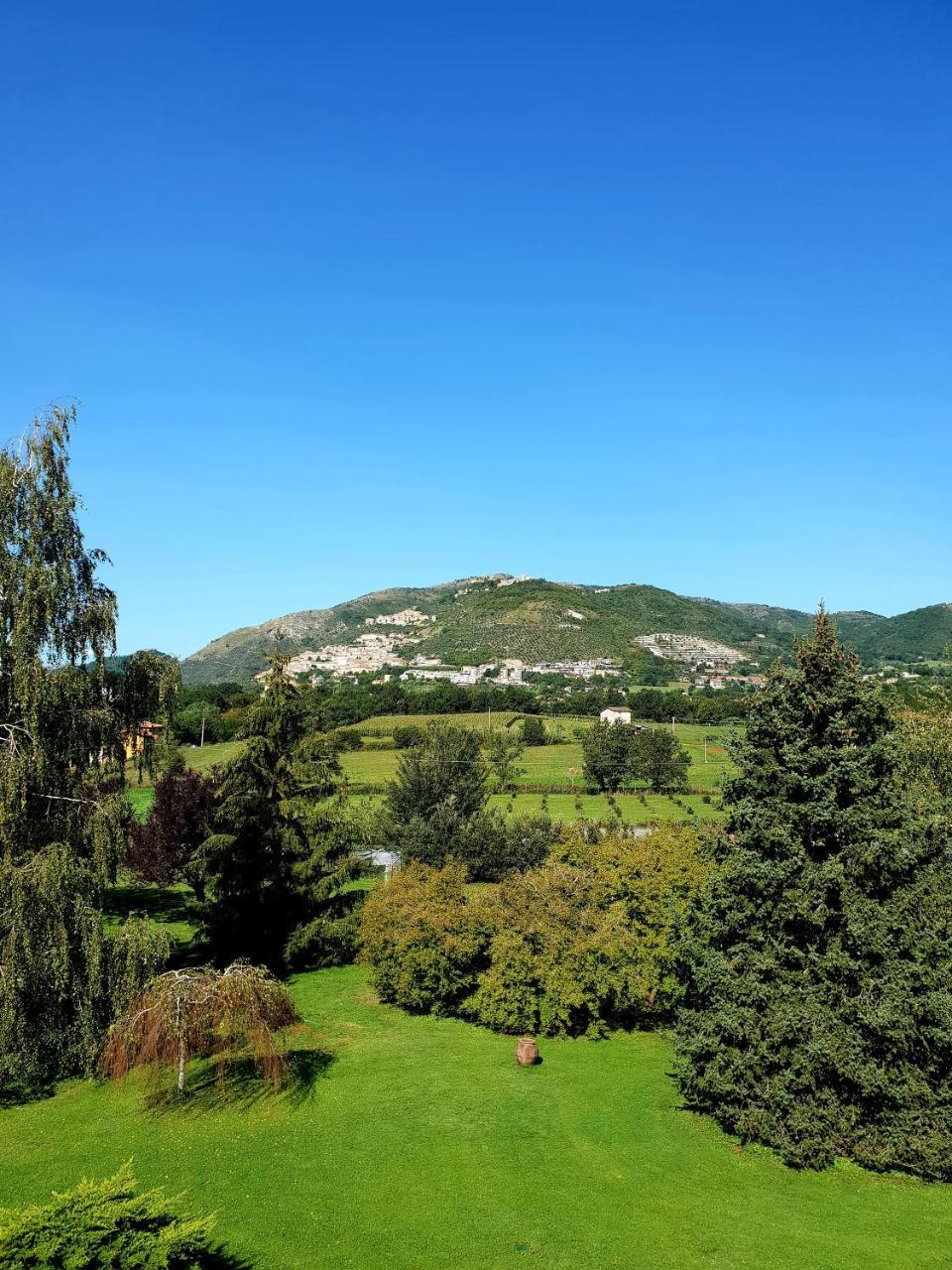 Alvito Agriturismo Di Charme Erbadoro מראה חיצוני תמונה